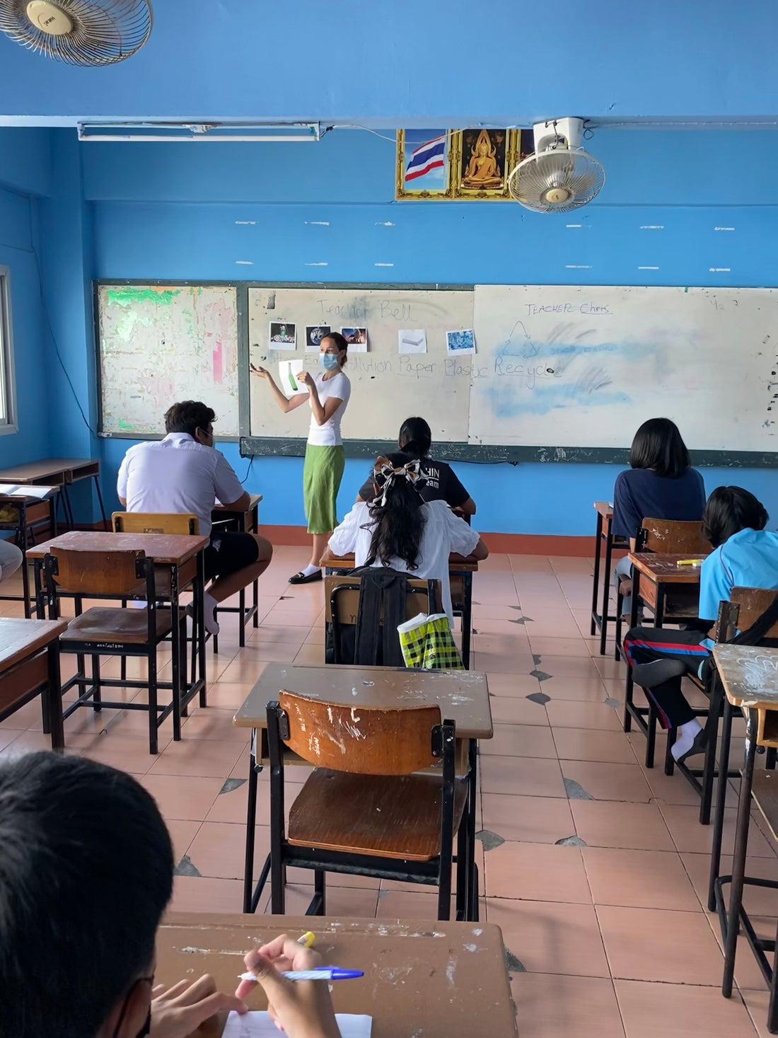 How to Teach English Abroad in 2026: A Beginner’s Guide